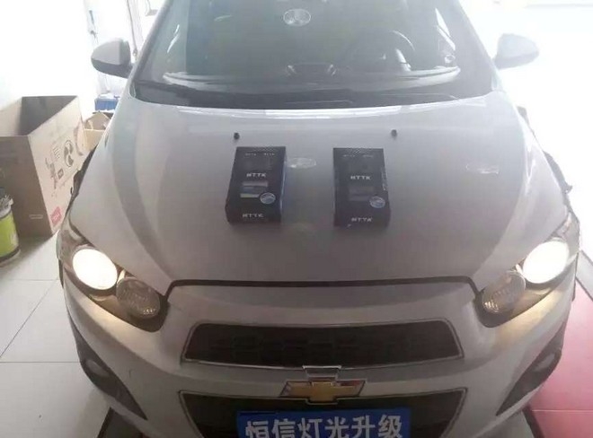 邢臺(tái)專業(yè)改車燈  愛唯歐大燈升級(jí)NTTK氙氣套件 邢臺(tái)恒信大燈升級(jí)改裝店