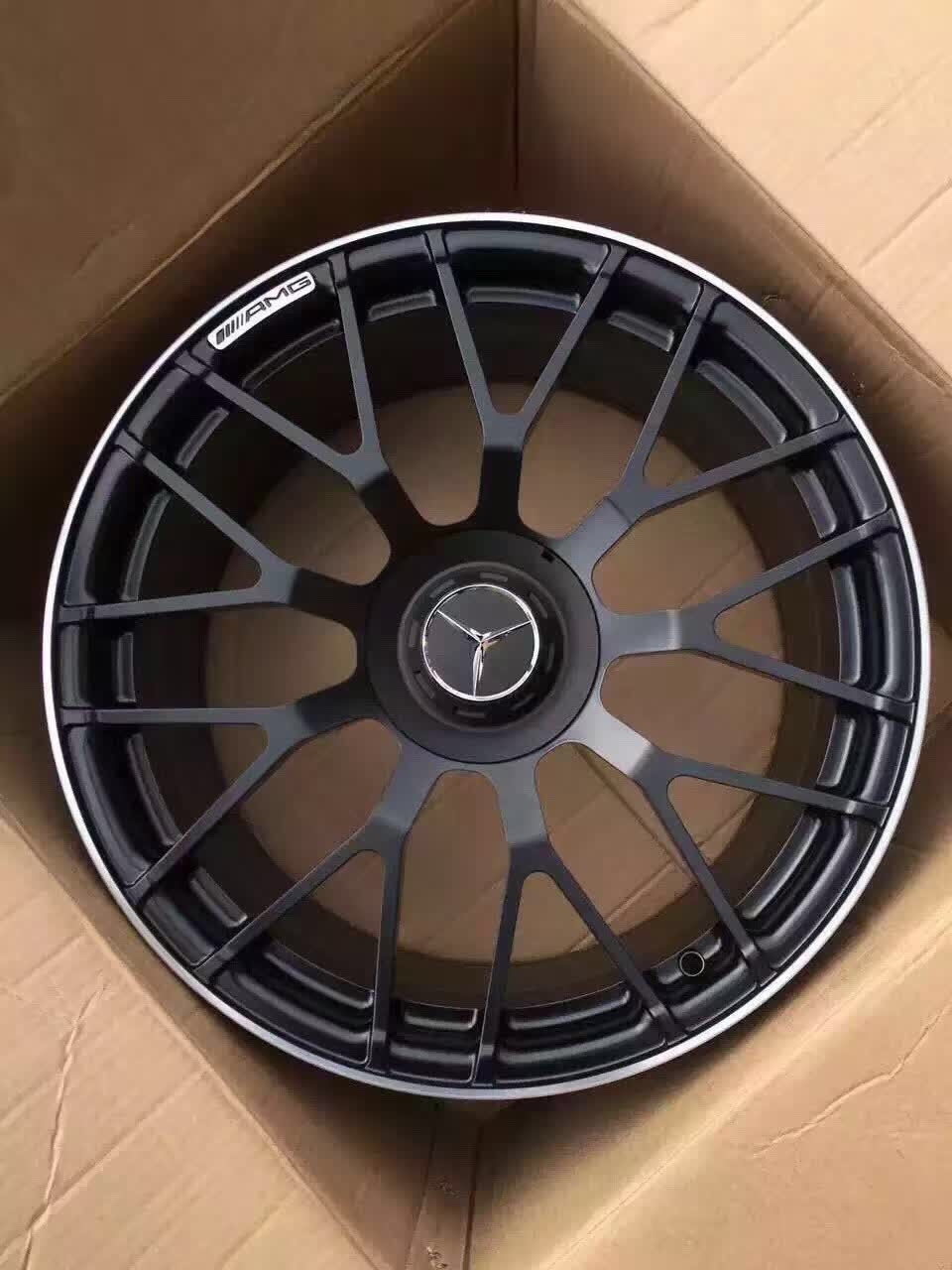 奔馳C200 升級(jí)19寸C63S 鍛造定制輪轂