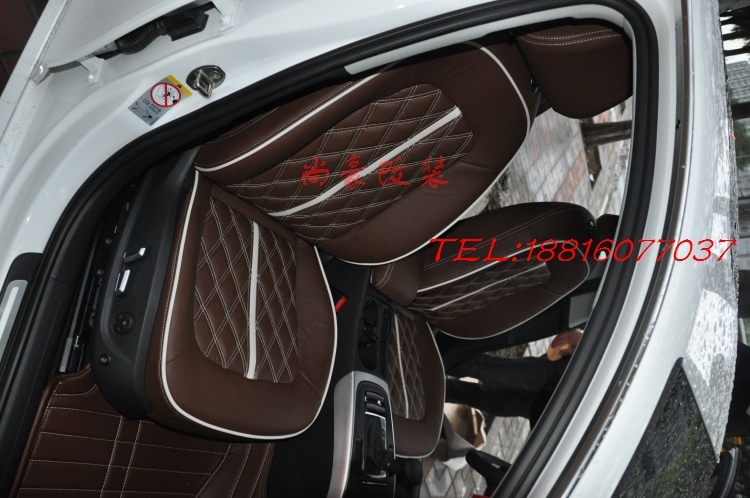 奧迪A4L真皮座椅門(mén)板改裝