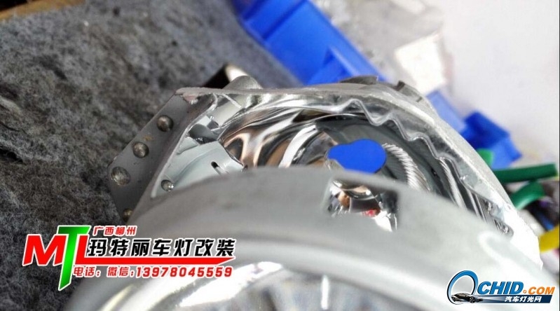 現(xiàn)代雅尊升級海拉五透鏡加藍色惡魔眼-柳州瑪特麗車燈改裝分享案例