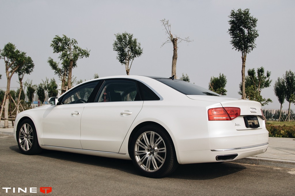 AUDI 奧迪 A8 W12 升級換裝 PWF 糖果白