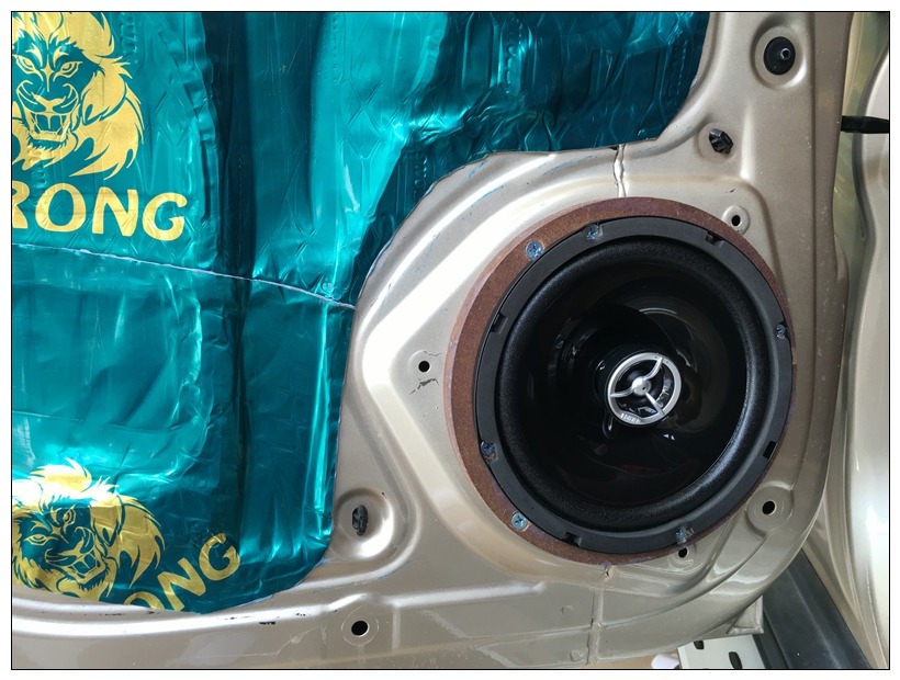 昆明吉利GX7音響改裝,大家都選漫步者汽車(chē)音響國(guó)貨當(dāng)自強(qiáng)！