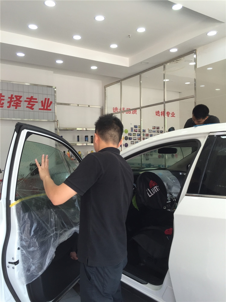 日產(chǎn)樓蘭龍膜頂級(jí)膜AVS70贏領(lǐng)70施工