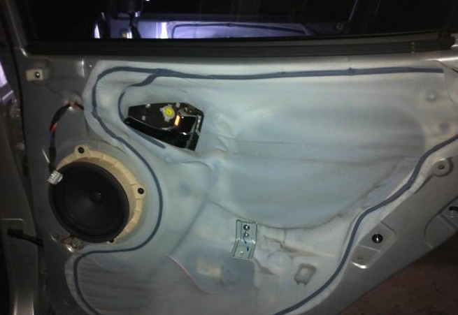 現(xiàn)代iX35雷貝琴音響改裝