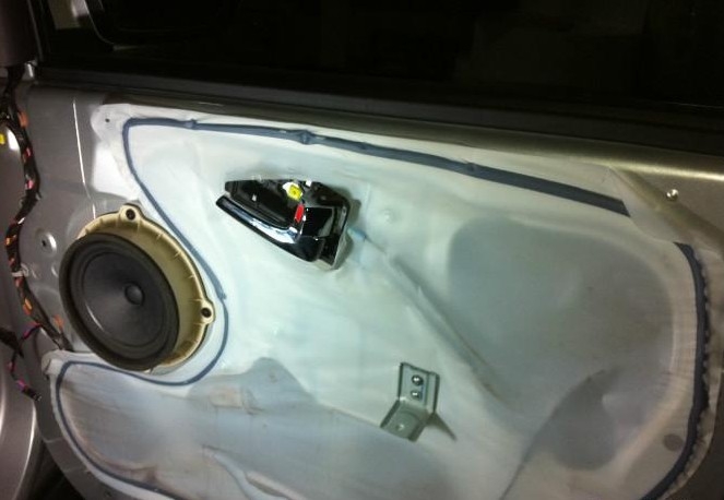 現(xiàn)代iX35雷貝琴音響改裝