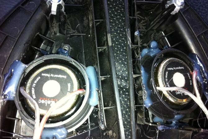 現(xiàn)代iX35雷貝琴音響改裝