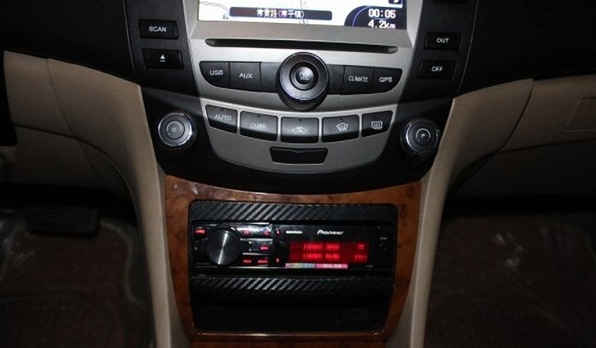 比亞迪F6音響升級