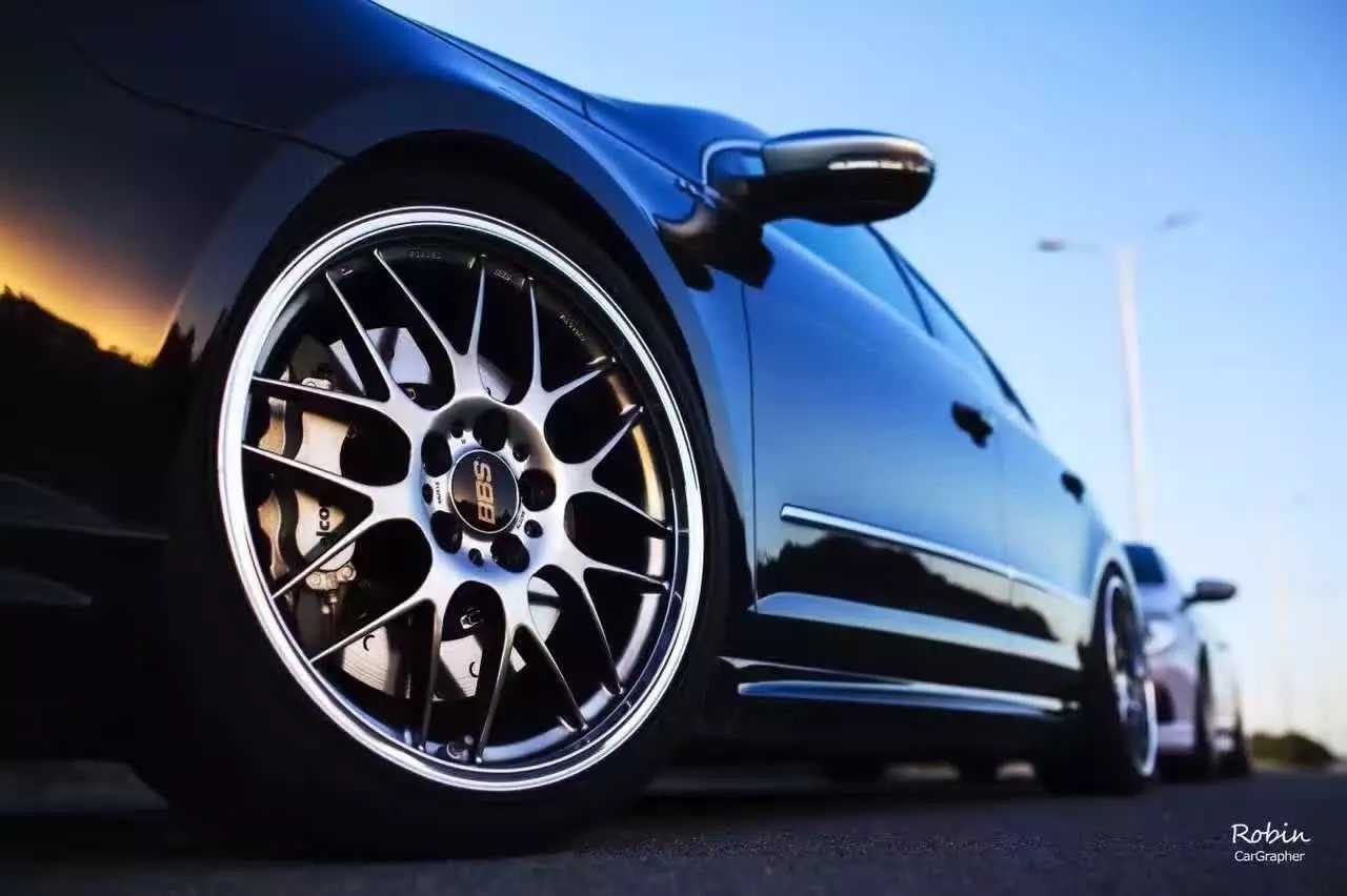 二手 鍛造 BBS RG-R  ?  17寸