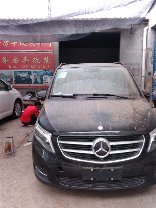 杰歌之奔馳V系列高端商務(wù)車(chē)改裝