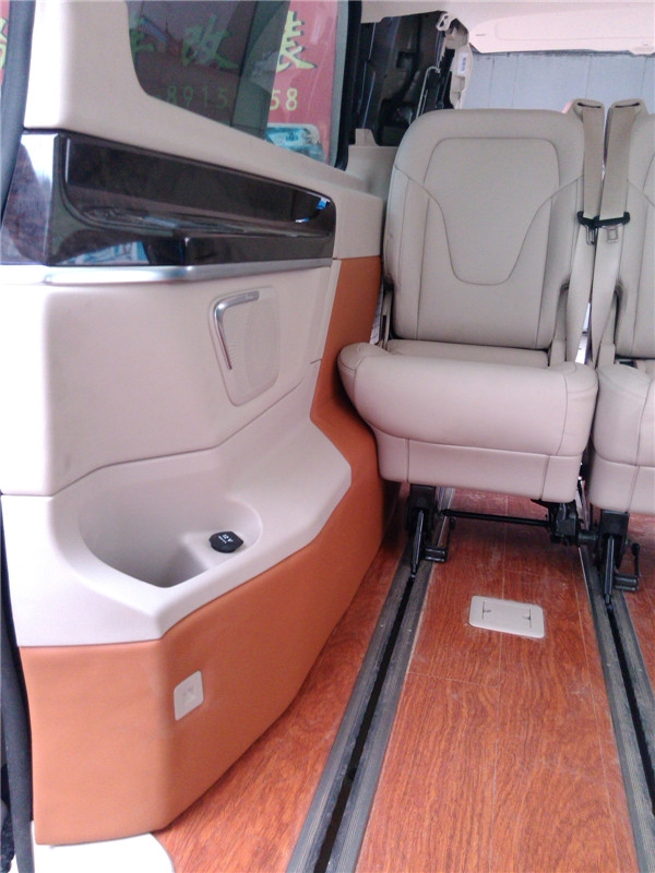 杰歌之奔馳V系列高端商務(wù)車(chē)改裝