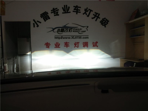 郴州小雷改灯 昂克赛拉车灯升级Q5双光透镜+天使眼作业。