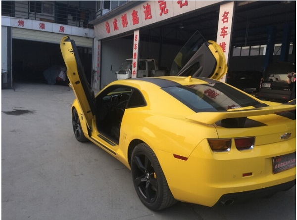 成都鑫迪克改裝科邁羅大黃蜂改裝LSD剪刀門，BREMBO剎車套件詳細(xì)作業(yè)