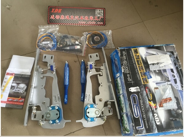 成都鑫迪克改裝科邁羅大黃蜂改裝LSD剪刀門，BREMBO剎車套件詳細(xì)作業(yè)