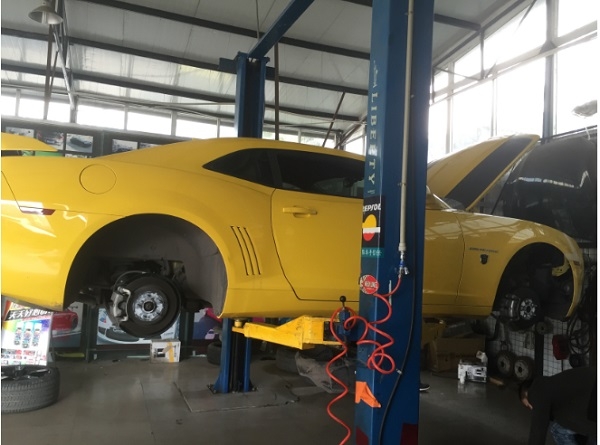 成都鑫迪克改裝科邁羅大黃蜂改裝LSD剪刀門，BREMBO剎車套件詳細(xì)作業(yè)