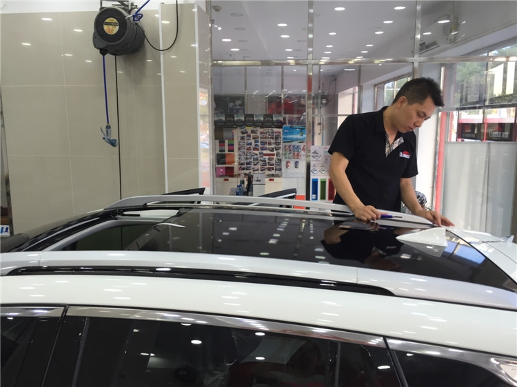 車頂亮光黑 仿全景天窗黑頂