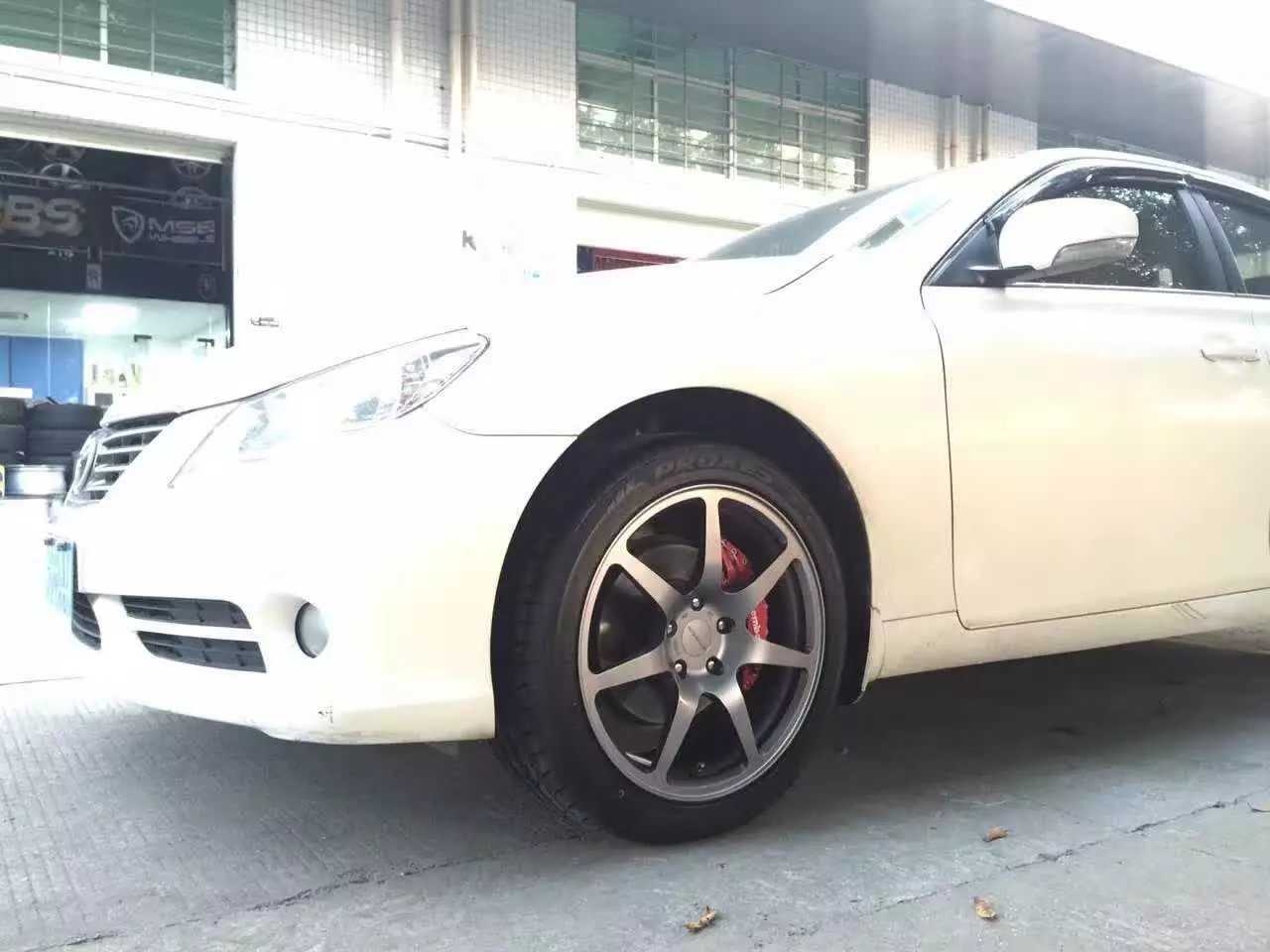 銳志,裝 鍛造 Prodrive 18寸
