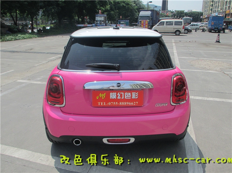 深圳mini貼膜改色 全車車漆改顏色施工比利時(shí)麥可貼珠光玫紅