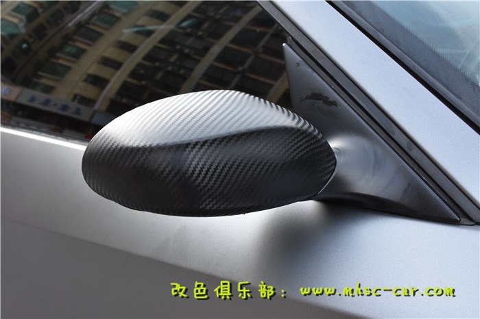 寶馬Z4貼膜改顏色 全車改色貼膜施工德國PWF電光金屬灰
