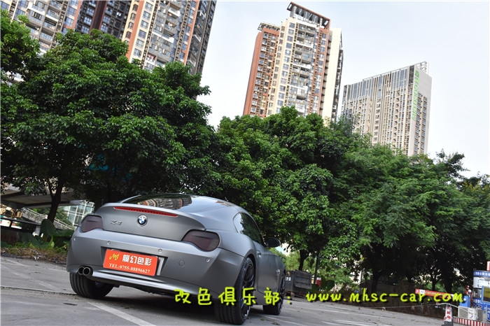 寶馬Z4貼膜改顏色 全車改色貼膜施工德國PWF電光金屬灰