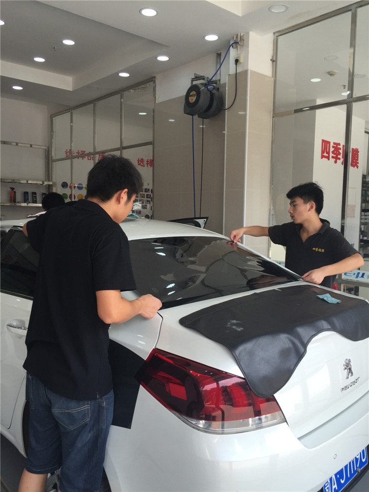 標(biāo)致508全車愛思酷膜施工效果