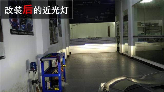 卡羅拉改燈氙氣大燈升級(jí) Q5透鏡+雙色流水日行燈改裝 ——清風(fēng)車影燈改