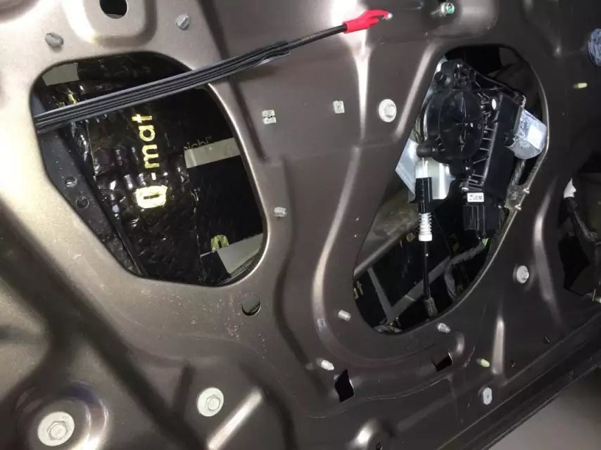 南寧途悅別克君越汽車音響改裝勁浪喇叭，捷力低音+【中道隔音】