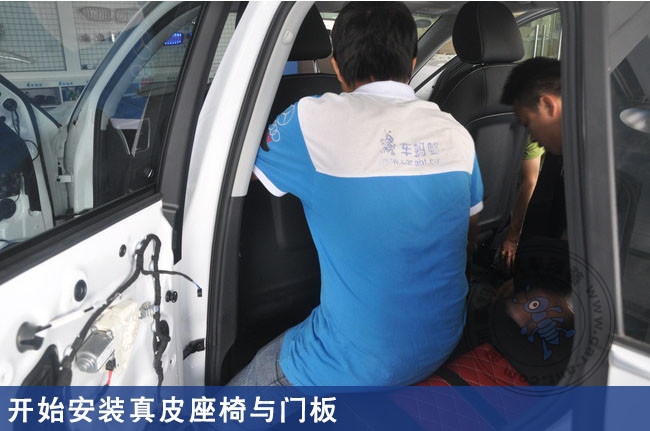 汽車真皮座椅定制-汽車奧迪Q5真皮座椅定制黑紅色