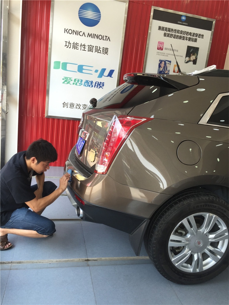 武漢凱迪拉克汽車全車漆面鍍晶效果--四季貼膜南湖店出品