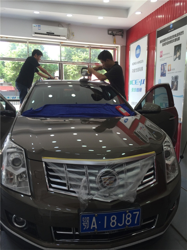 武漢凱迪拉克汽車全車漆面鍍晶效果--四季貼膜南湖店出品