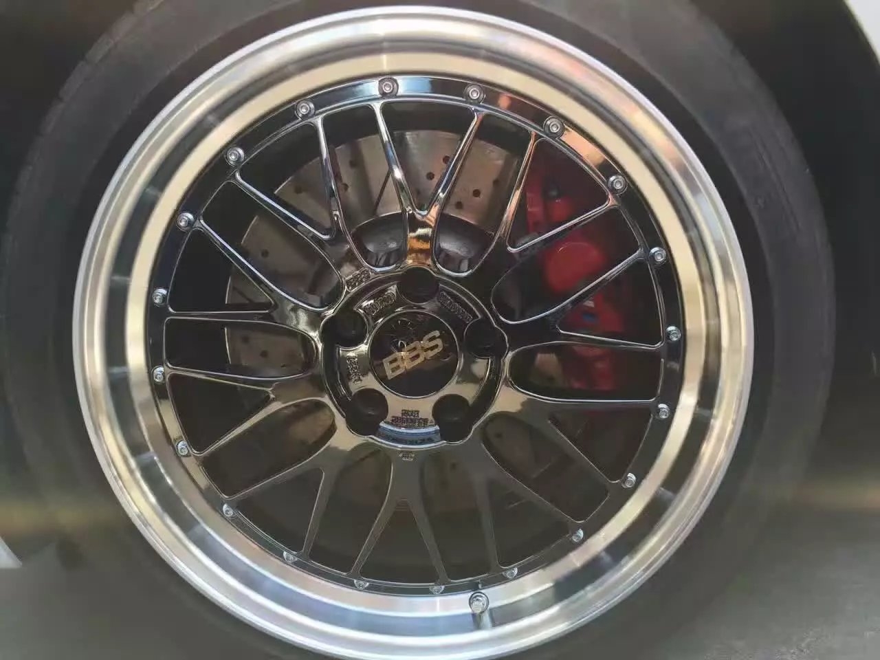 寶馬，換裝特別版 BBS LM