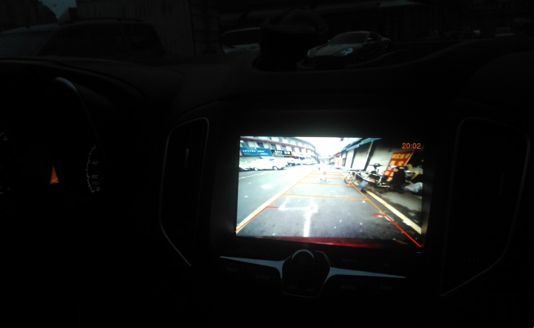 瑞虎5升級全球音導(dǎo)航隔音換喇叭加低音炮