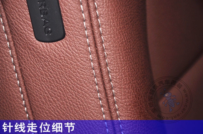 奧迪A4L汽車(chē)真皮座椅定制方案棕紅色