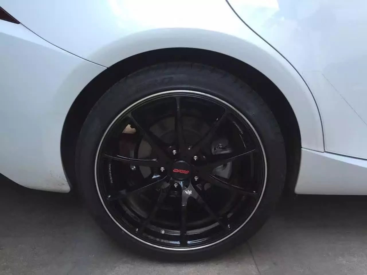 雷克薩斯，裝 RAYS G25