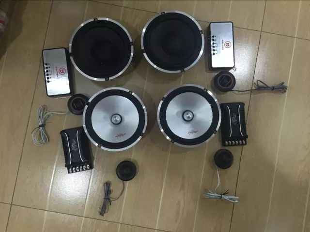 泉州山水汽車音響改裝 奔馳S500音響改裝升級(jí) 英國(guó)曼琴音響 美國(guó)MTX