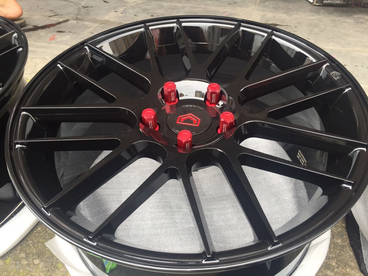 寶馬M135 提車升級18寸鍛造輪轂