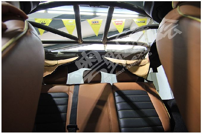 JEEP 牧馬人內(nèi)置防滾架 JK車身防傾架 車內(nèi)加強(qiáng)保護(hù)支架 現(xiàn)貨熱銷 牧馬人沙漠玩車必備，有效保護(hù)車身、保護(hù)車內(nèi)人員安全！