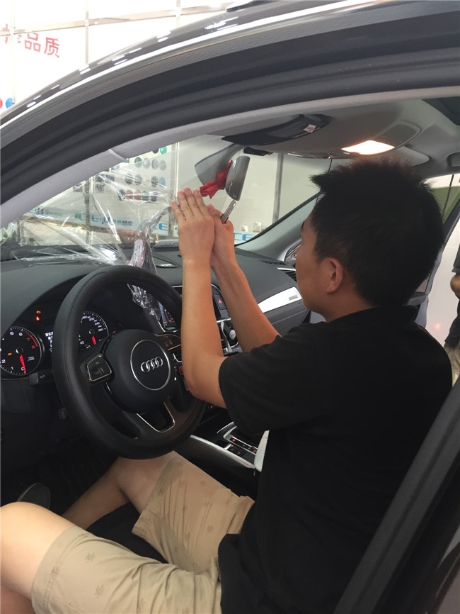 奧迪Q5全車汽車玻璃隔熱膜