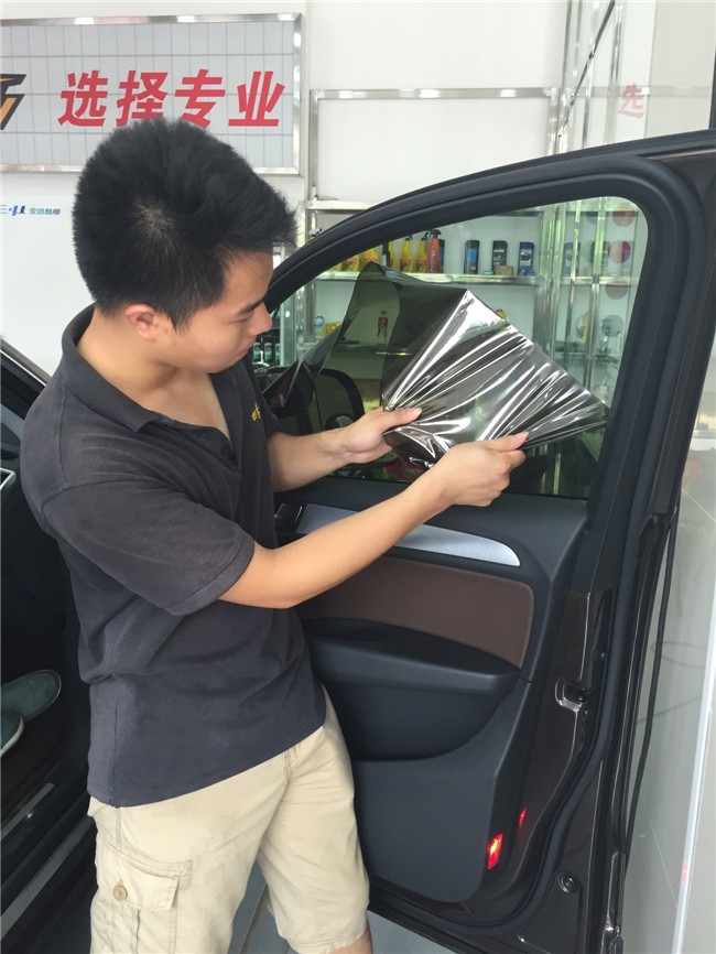 奧迪Q5全車汽車玻璃隔熱膜