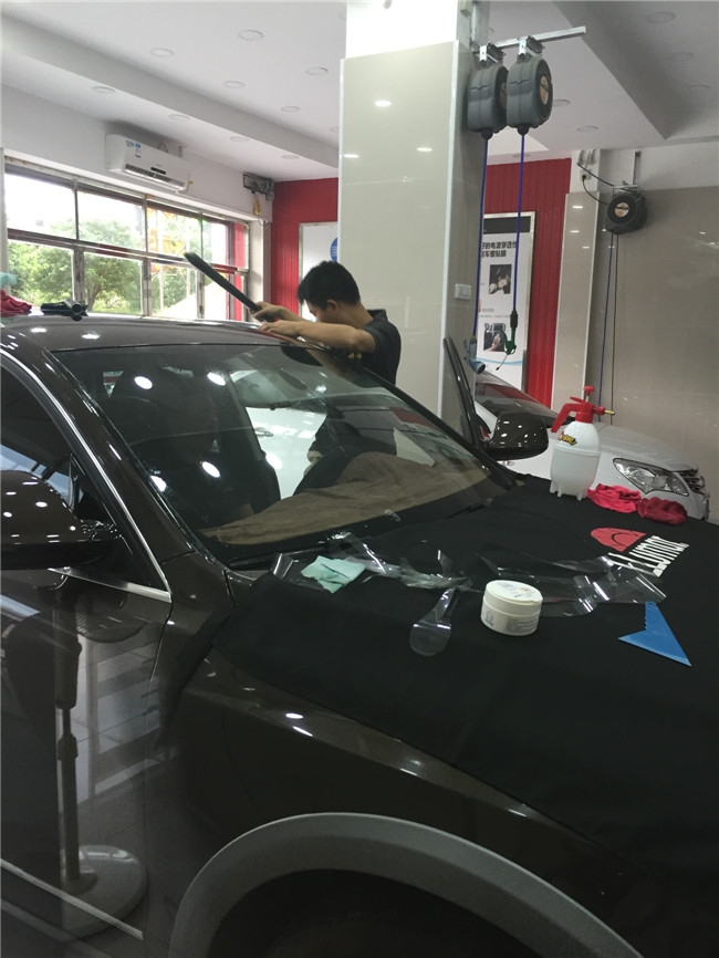 奧迪Q5全車汽車玻璃隔熱膜