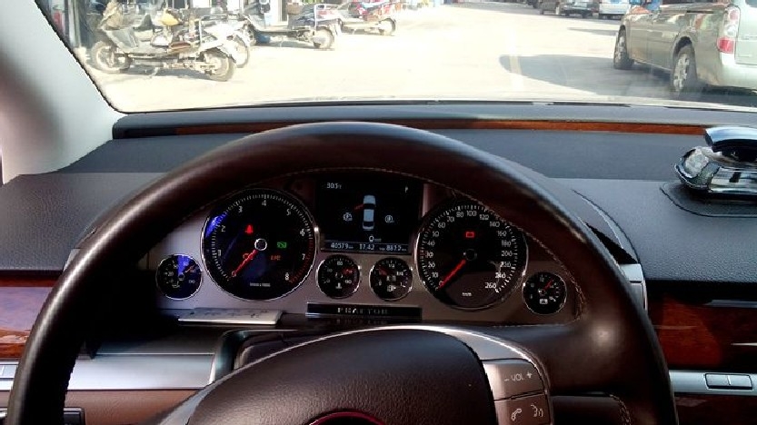 大眾輝騰加裝360全景