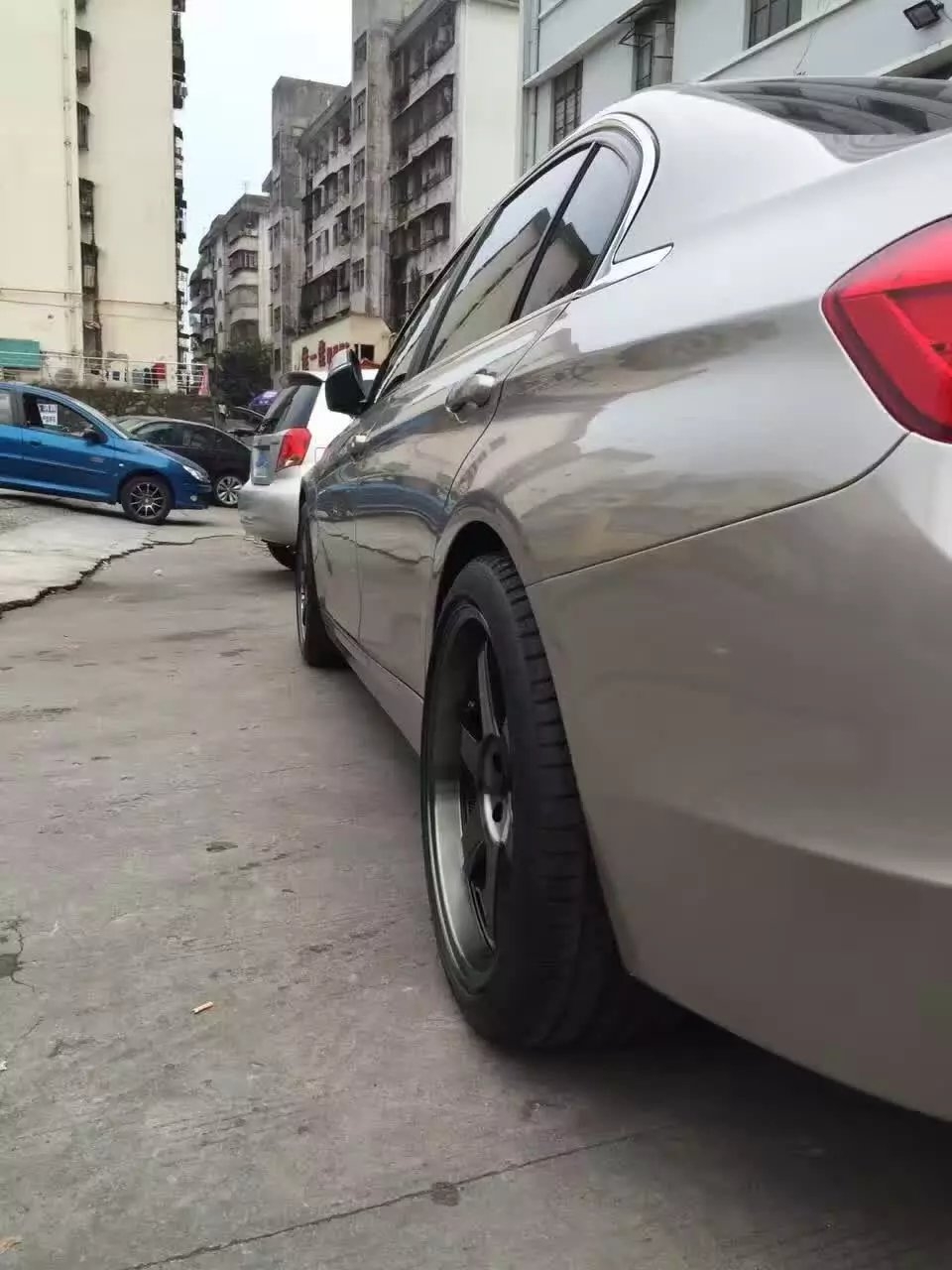 寶馬，裝TE37 SL．19寸 ，完工！