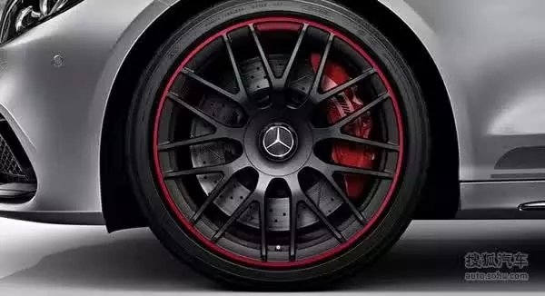 奔馳 新款 C63S．19寸一套，極品！