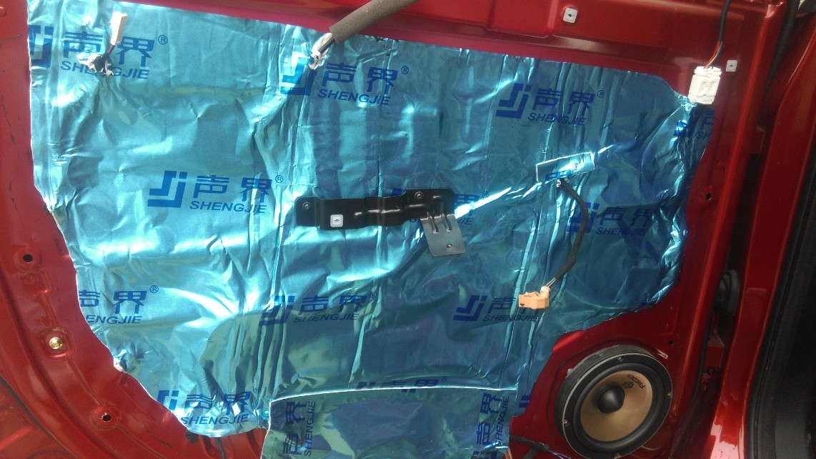 瑞虎5升級全球音導航 隔音加低音炮