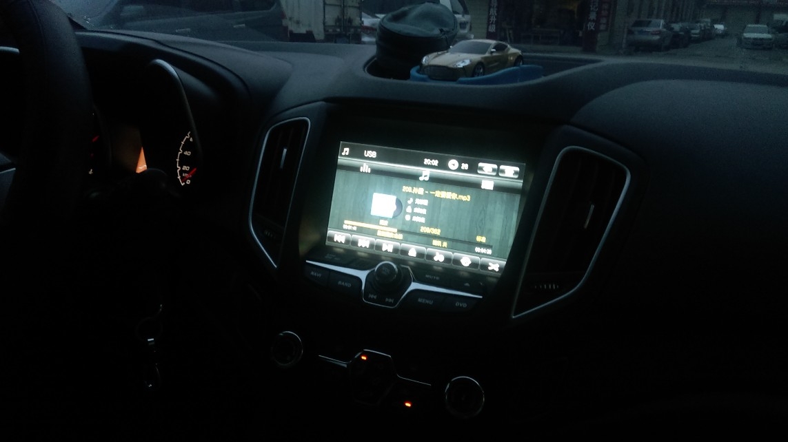 瑞虎5升級全球音導航 隔音加低音炮