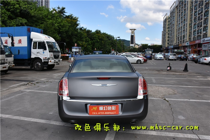 克萊斯勒300C全車貼膜改色深圳膜幻色彩改色實體店