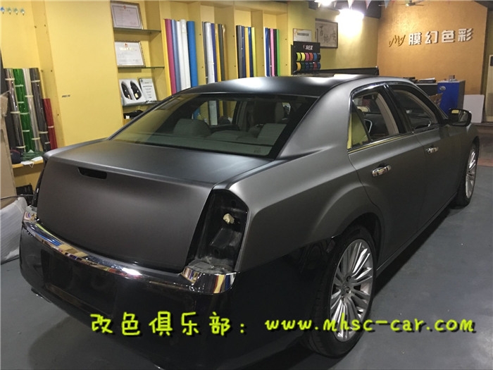 克萊斯勒300C全車貼膜改色深圳膜幻色彩改色實體店