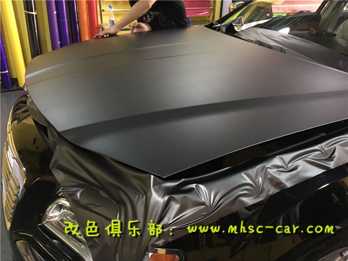 克萊斯勒300C全車貼膜改色深圳膜幻色彩改色實體店