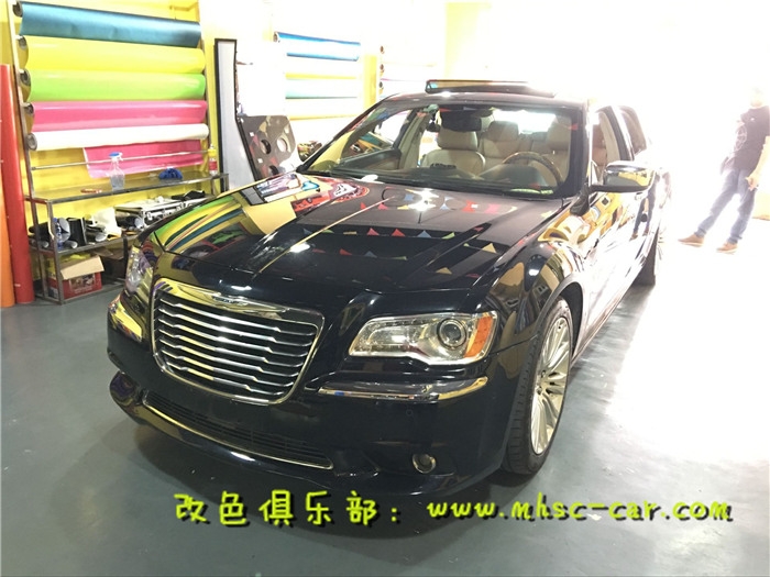 克萊斯勒300C全車貼膜改色深圳膜幻色彩改色實體店