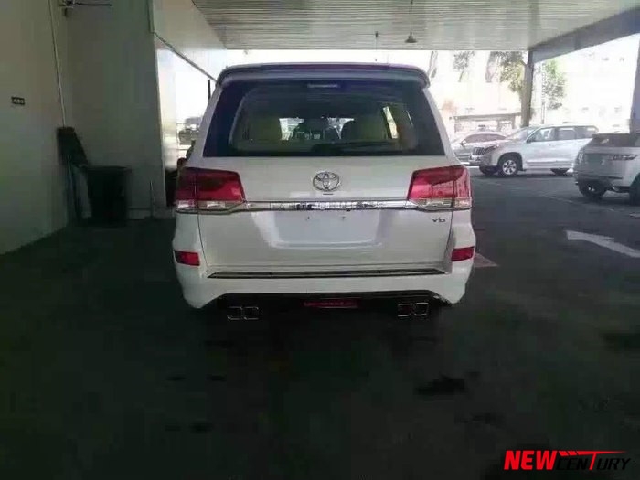 新款蘭德酷路澤改裝雷克薩斯LX570大包圍套件