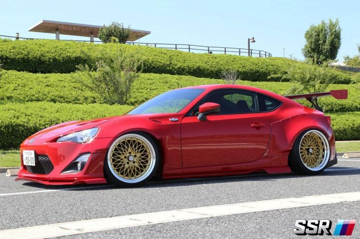 日本 SSR Formula Mesh 三片鍛造輪轂 低趴姿態(tài) 恐高 Hella Flesh  銳志皇冠G37Q50G25等